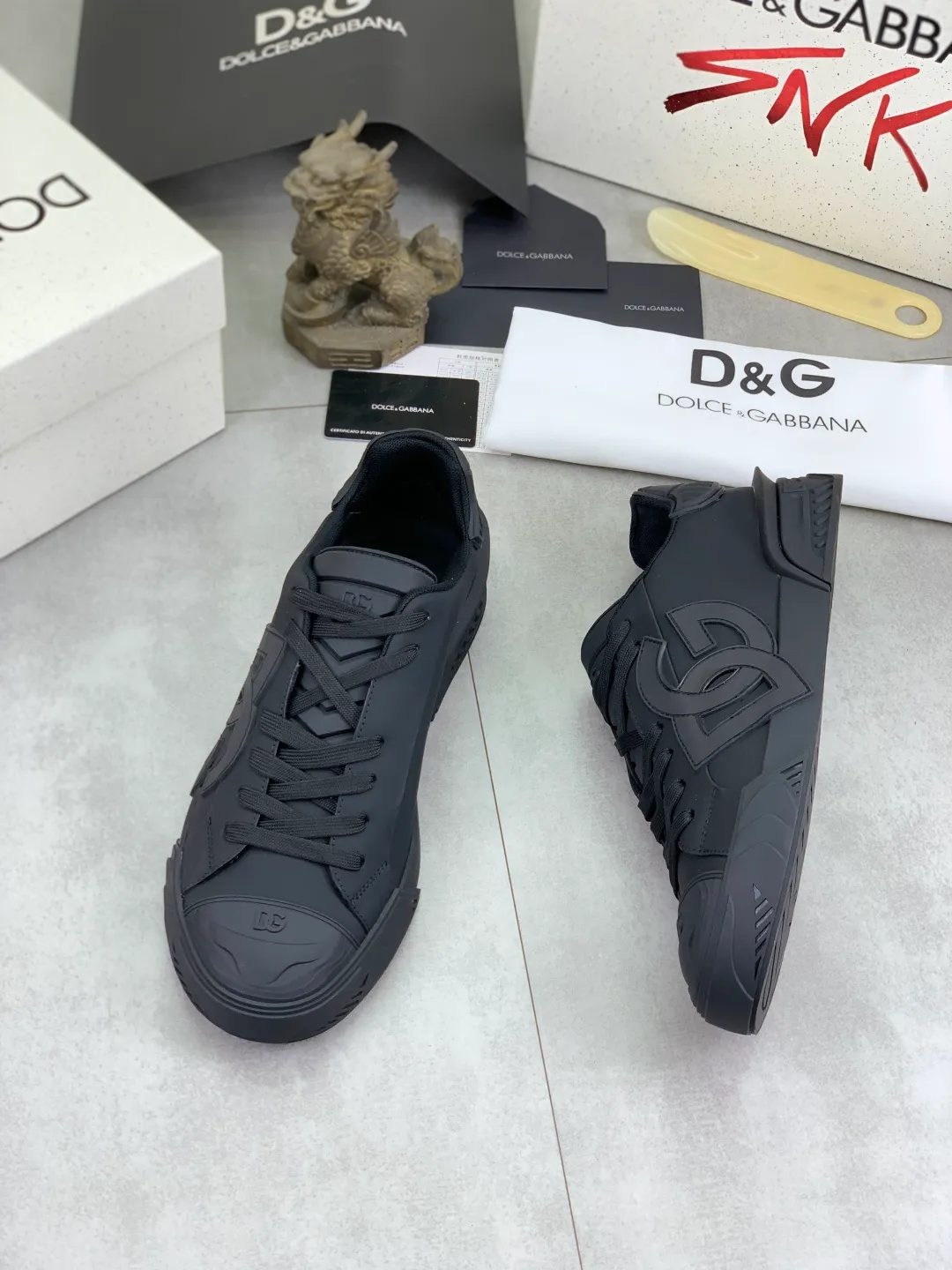 Men's shoes 💰P580💰 [New model] The latest hot style, top original quality, the official website synchronized with "DOLCE&GABBANA [Dolce & Gabbana] ~ High Quality." Effect Low-top casual DG men's shoes, loved by many celebrities, using high-end imported first-layer calfskin splicing logo design + cowhide feet, simple and elegant, perfectly interpreting the latest inspiration for shoes, integrating classics and fashion, luxury dreams, leading fashion Suitable for drivers, light and comfortable to drive, light and breathable for outdoor travel, high-end quality, trustworthy, 5️⃣color🉑️choice! Code number: 38-46